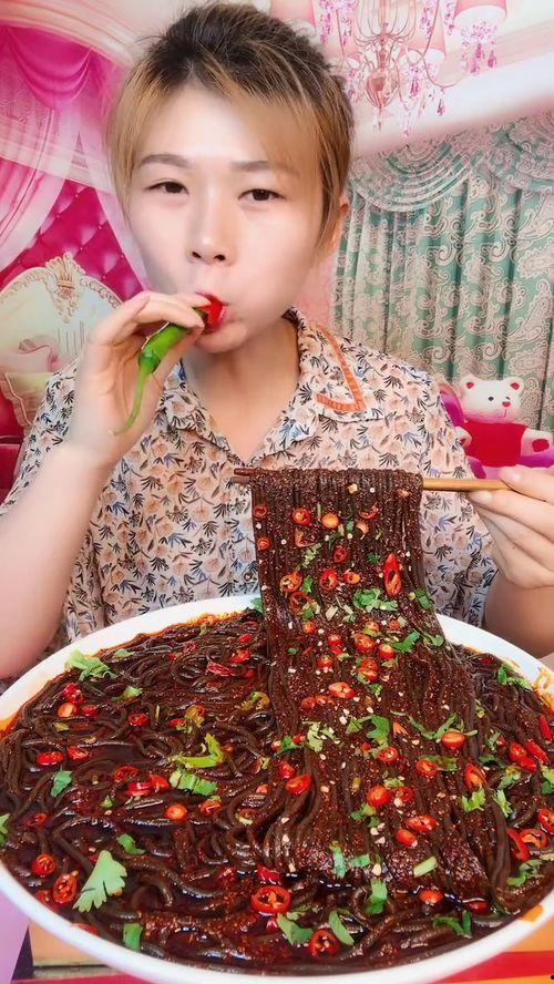 小黑粉吃瓜,揭秘娱乐圈幕后真相