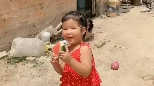 送女孩吃瓜,送女孩吃瓜的浪漫瞬间