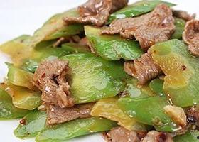 痛风可以吃牛肉炒凉瓜吗,牛肉炒凉瓜的适宜度解析