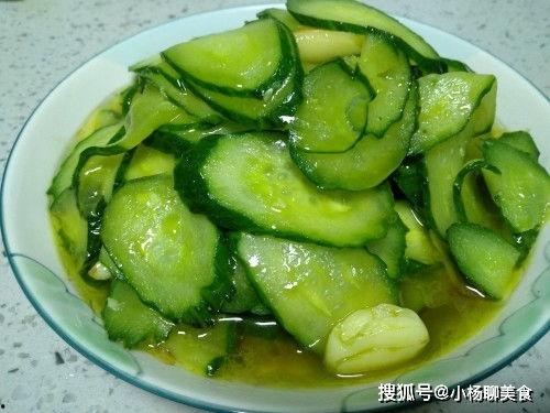 天气冷刮风吃瓜,冬日里的温馨食光”