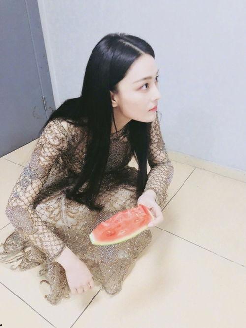 刘菲菲吃瓜,揭秘娱乐圈幕后真相