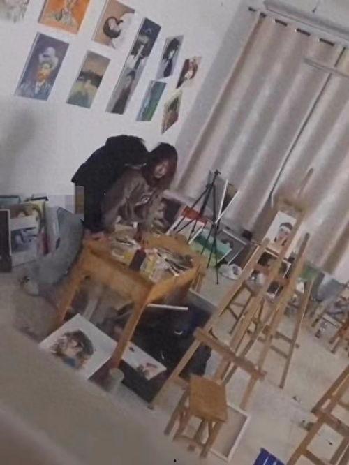 集训画室吃瓜视频,揭秘画室生活幕后趣事