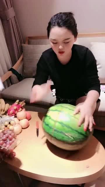 瓜姐姐吃瓜,揭秘娱乐圈那些不为人知的幕后故事