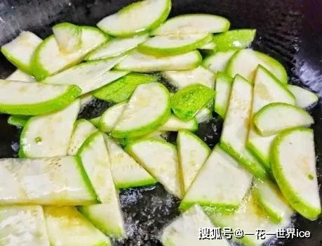 九个月可以吃角瓜吗,角瓜营养美味，适合宝宝食用