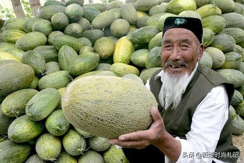 园长吃哈密瓜,甜蜜滋味传递爱心