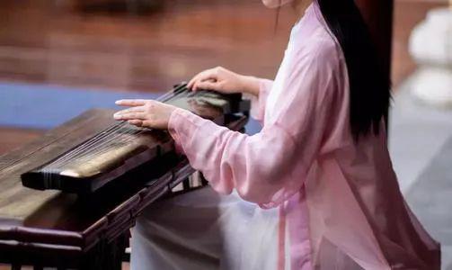 吃瓜兔兔汉服,探寻吃瓜兔兔的汉服文化之旅