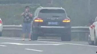 高速撞人吃瓜,撞人事件背后的吃瓜众生相