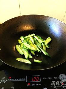 吃瓜搞笑炒面视频大全,笑料横生！吃瓜搞笑炒面视频大盘点