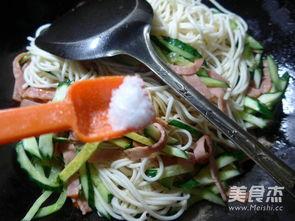 吃瓜搞笑炒面视频大全,笑料横生！吃瓜搞笑炒面视频大盘点